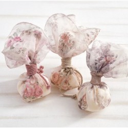 Favors pouches Floral handkerchief Wedding guests gifts Baby girl baptism souvenirs Romantic marriage