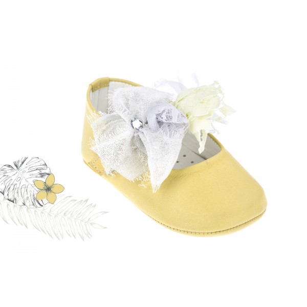 Baby girl shoes Crib shoes Toddler leather shoes Yellow lace strass baptism shoes 