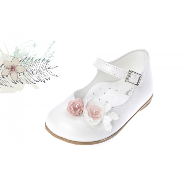 Baby girl shoes Toddler leather shoes White pearl flower  baptism shoes 