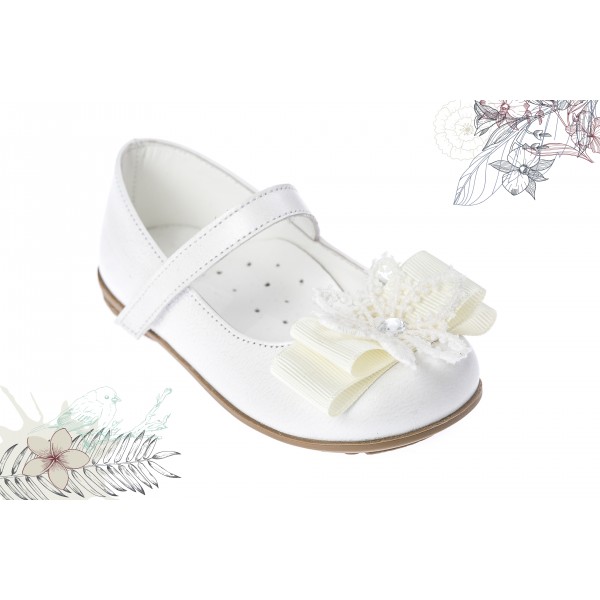 Baby girl shoes Toddler leather shoes White bow baptism shoes 