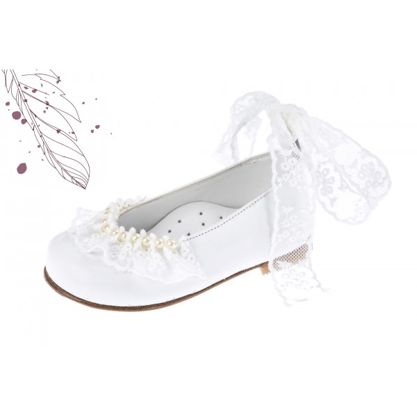 Baby girl shoes Toddler leather shoes White lace pearl baptism shoes 
