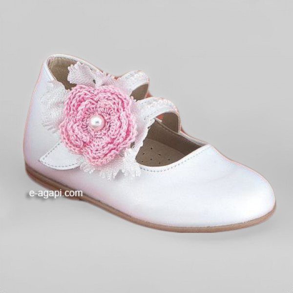 Baby girl shoes Crochet flower Toddler leather shoes White